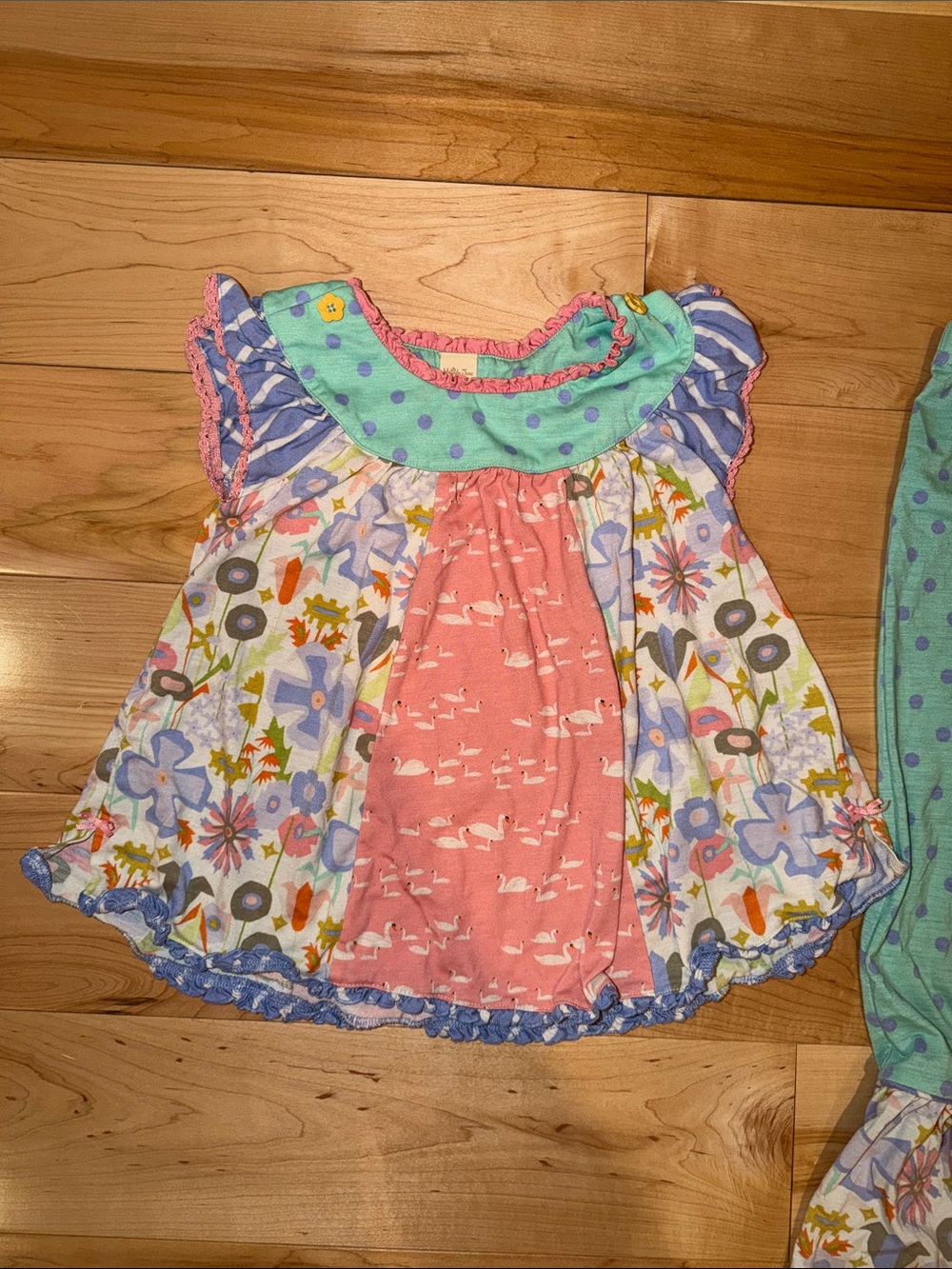 Girls' Floral Mix Green & Coral Pajama Set - Picture 3 of 6